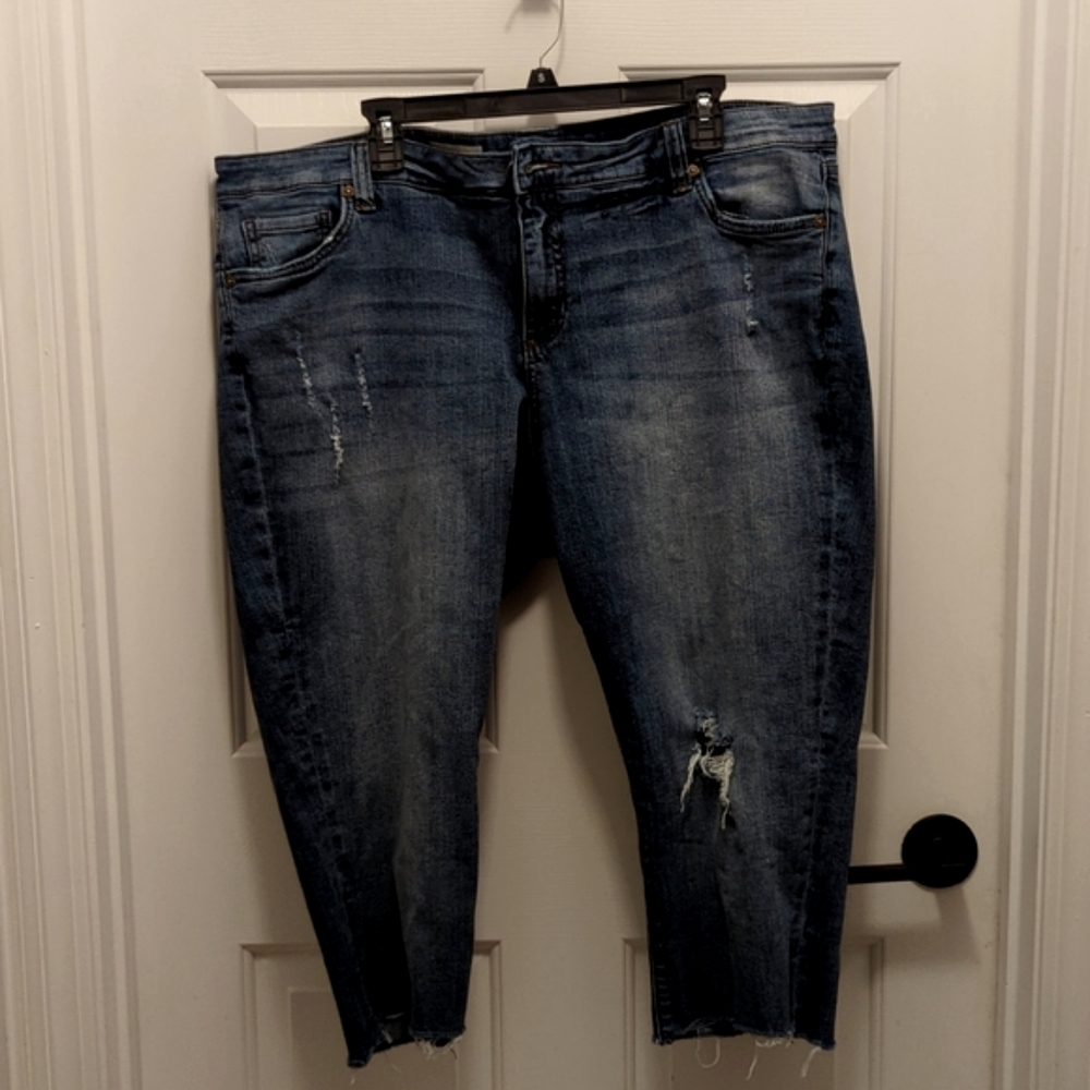 Kut From The Kloth distressed Capri jean 🩷 3